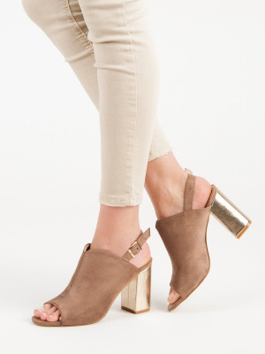 Moderní dámské hnědé  sandály na širokém podpatku
