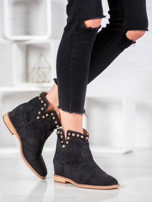 Krásné dámské černé  kotníčkové boty na klínku
