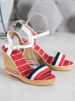 Designové dámské vícebarevné  sandály na klínku