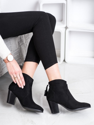 Moderní černé  kotníčkové boty dámské na širokém podpatku