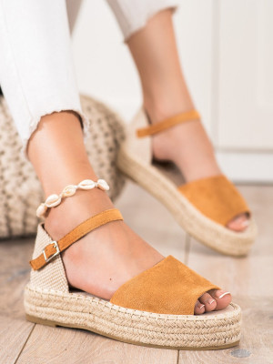 Klasické  sandály hnědé dámské bez podpatku