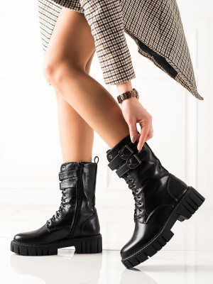 Designové  kotníčkové boty dámské černé na plochém podpatku
