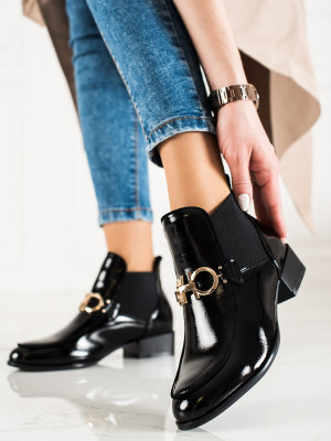 Zajímavé černé dámské  kotníčkové boty na širokém podpatku