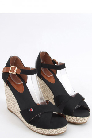 Sandály na podpatku  model 164213 Inello