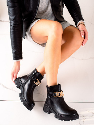 Pěkné  kotníčkové boty dámské černé na plochém podpatku