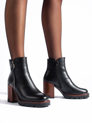 Výborné  kotníčkové boty dámské černé na širokém podpatku