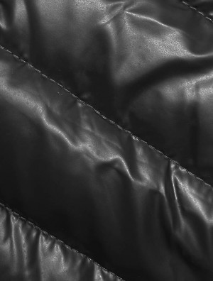 Černá dámská prošívaná bunda s kapucí (16M9105-392) černá S (36)